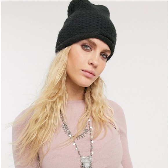 NWT FREE PEOPLE Dreamland Knit Beanie Coal